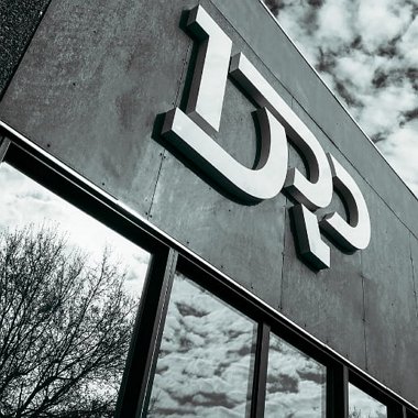 Facadeskiltning & pyloner