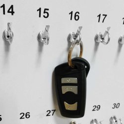 Nkkeltavle med 55 kroker